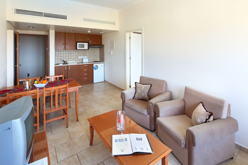 Panareti Coral Bay Resort 39/68