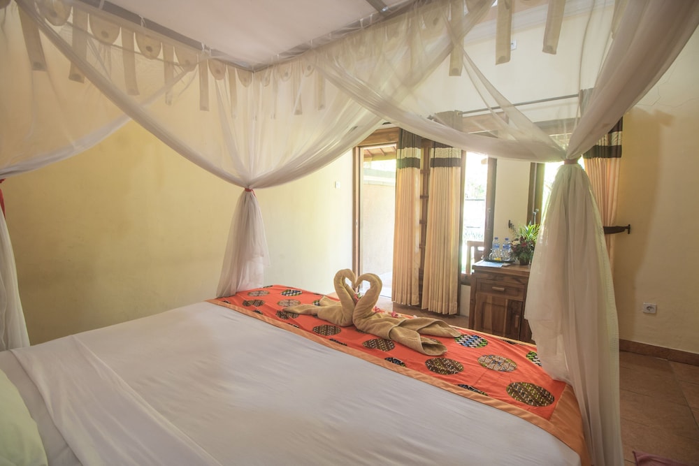 Trijaya Guest House 24/72