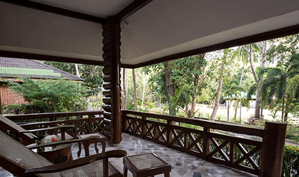 Dakak Park Beach Resort 48/50