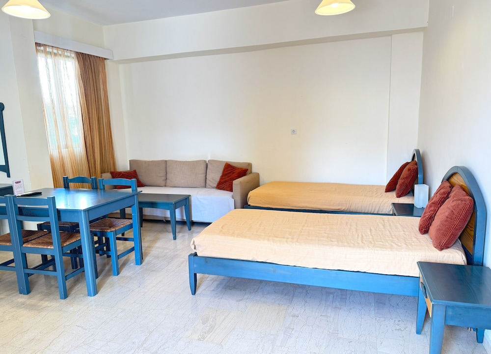 DOMENICA HOTEL 32/49