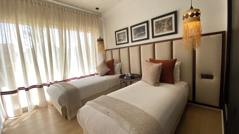 Presidential, Villa, King and Twin Beds