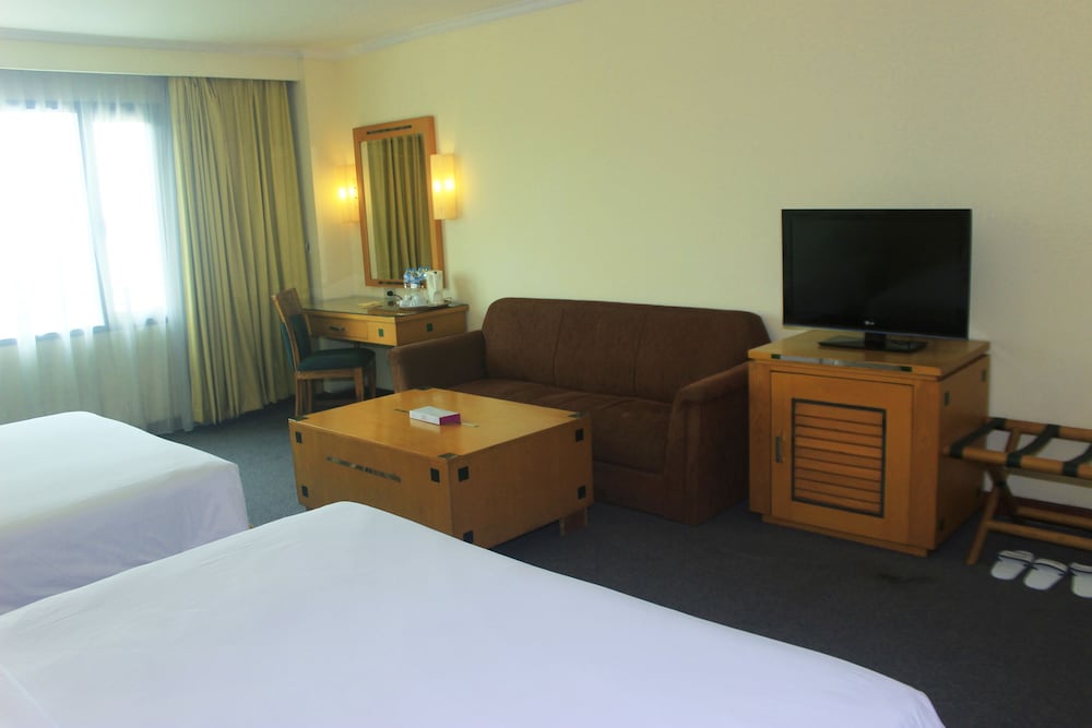 Mega Anggrek Hotel and Convention 24/57