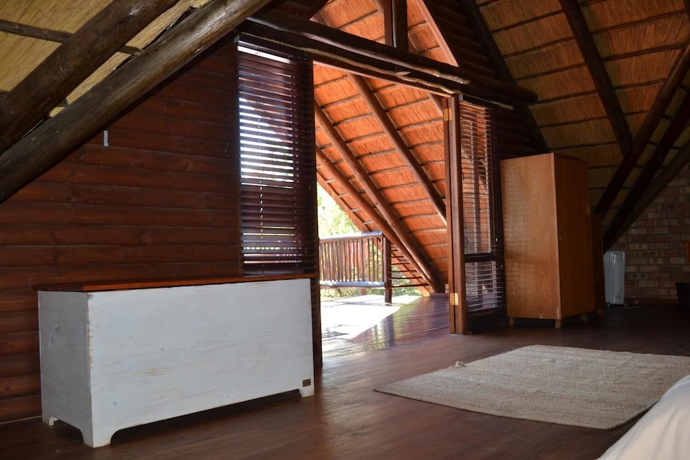 Makhato 84 Bush Lodge 4/45