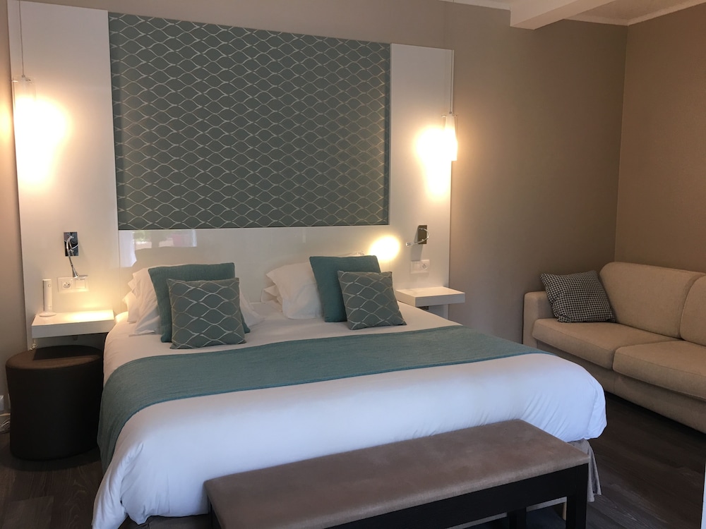 Hotel Moliere 9/37