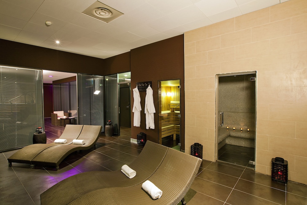 Residhome Suites Paris Senart 46/72