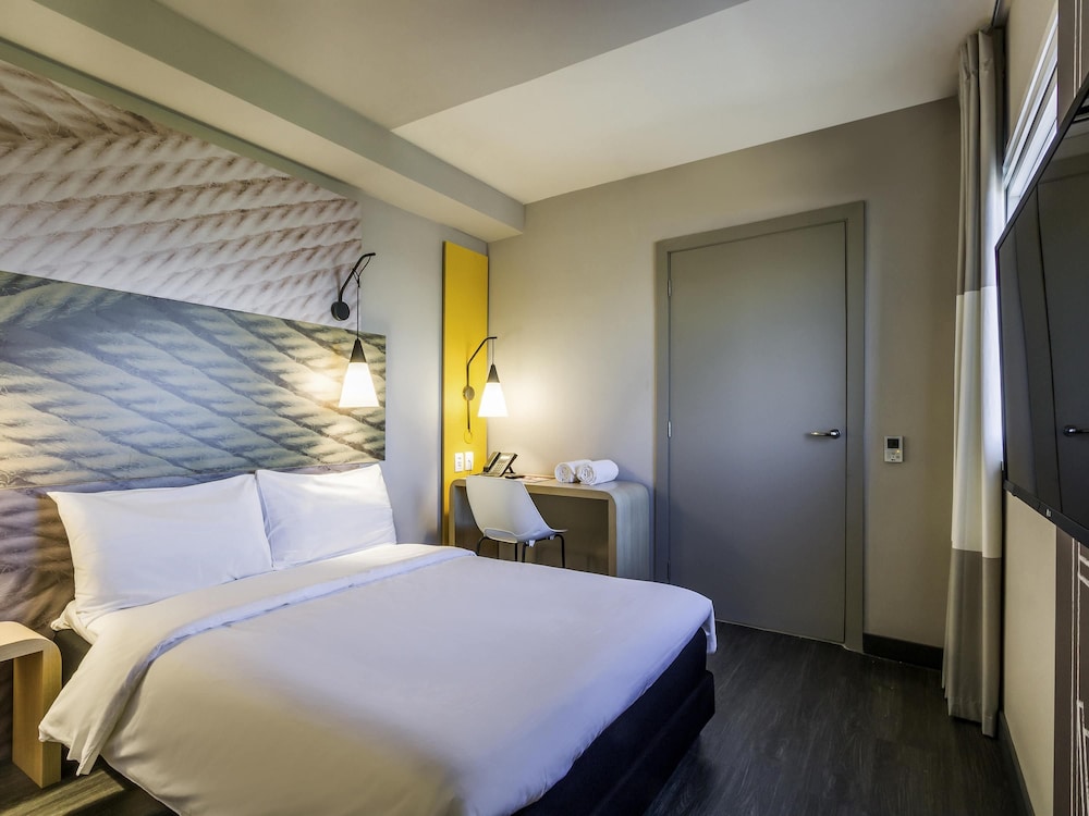Ibis Americana 25/43