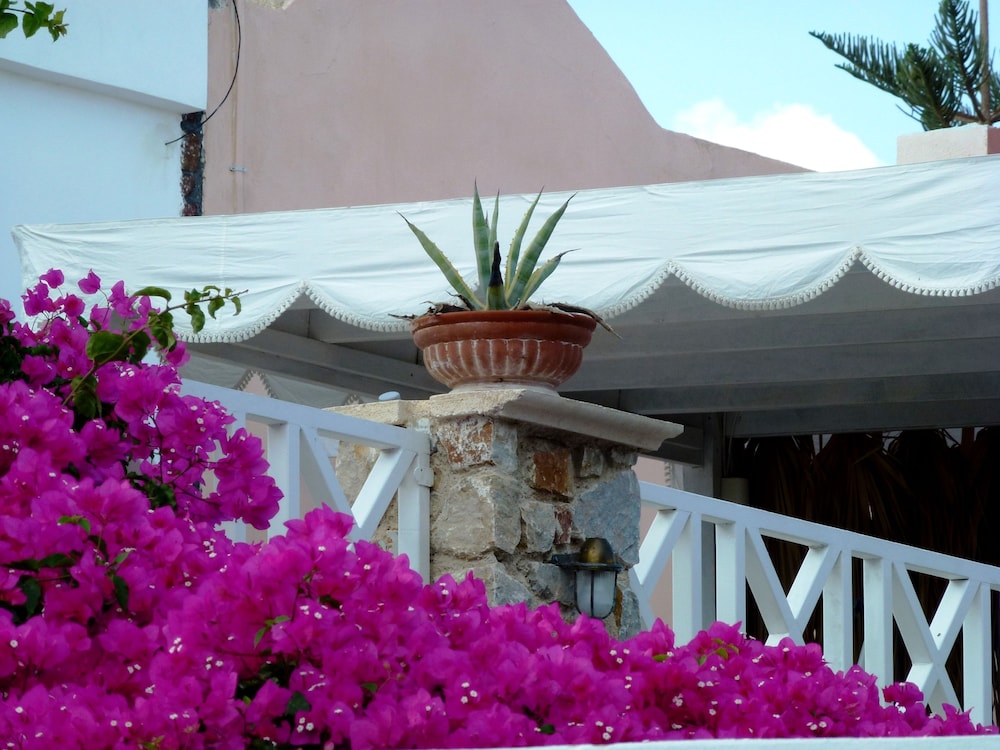 Atalos Suites 6/50