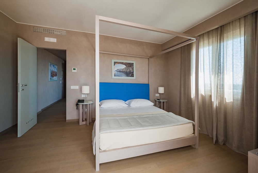 Cala Ponte Resort Spa 20/67