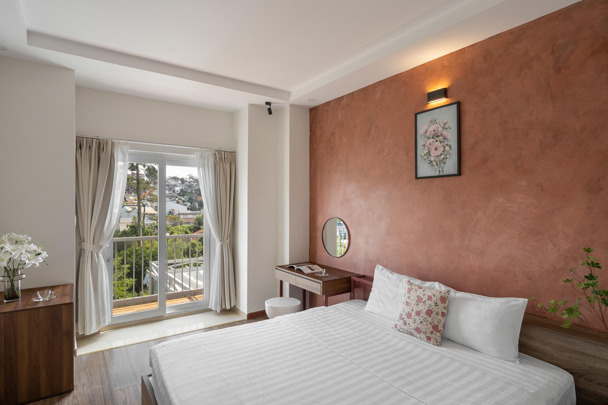 Deluxe, Double Bed, Mountain View