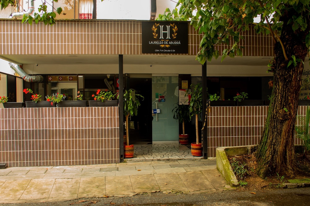Hotel Laureles de Aburra Medellin 4/49