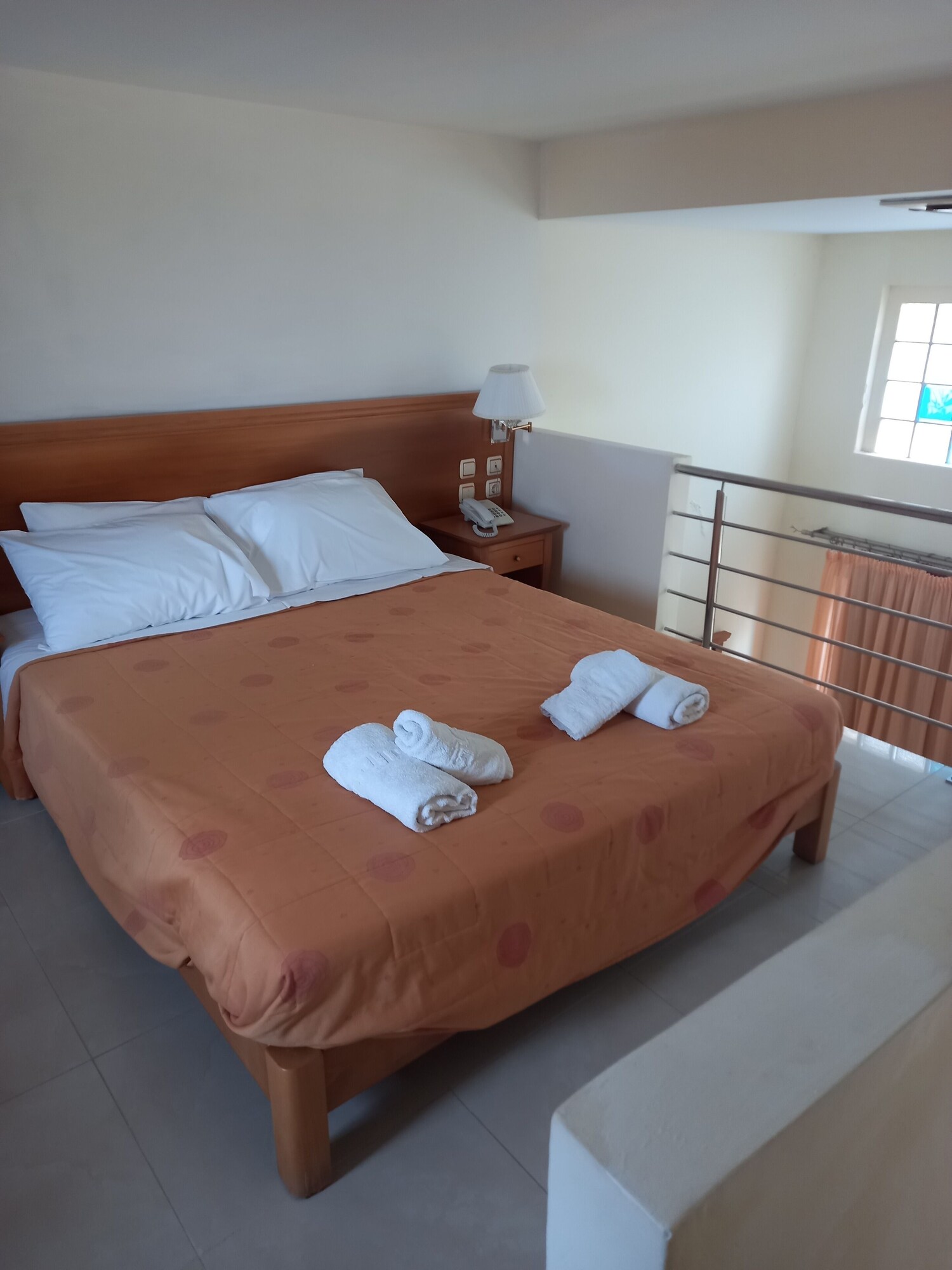 MAISONETTE, JUNIOR, APARTMENT, PARTIAL OCEAN VIEW