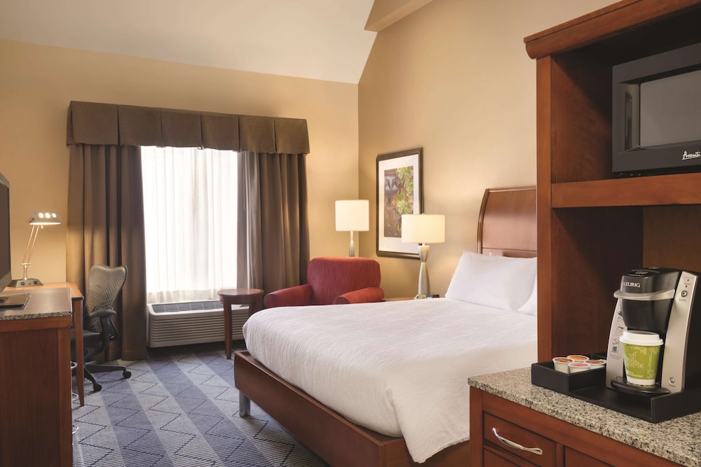 Hilton Garden Inn Lancaster 13/46