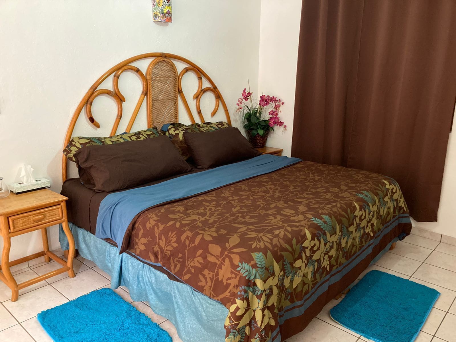 Luxury, Suite, King Bed, Private Bathroom