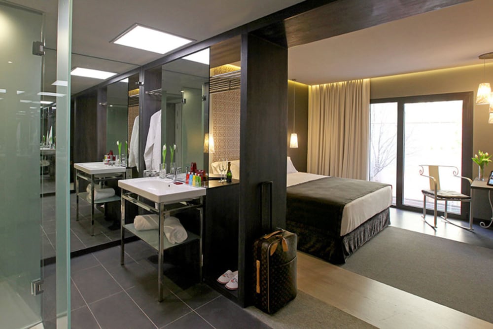 غرفة بريميوم بسريرين منفصلين بغرفة نوم واحدة، TWO Hotel Barcelona by Axel - Adults Only 9/10