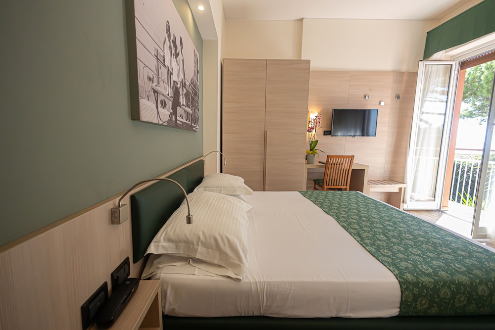 Hotel Esperia 18/71