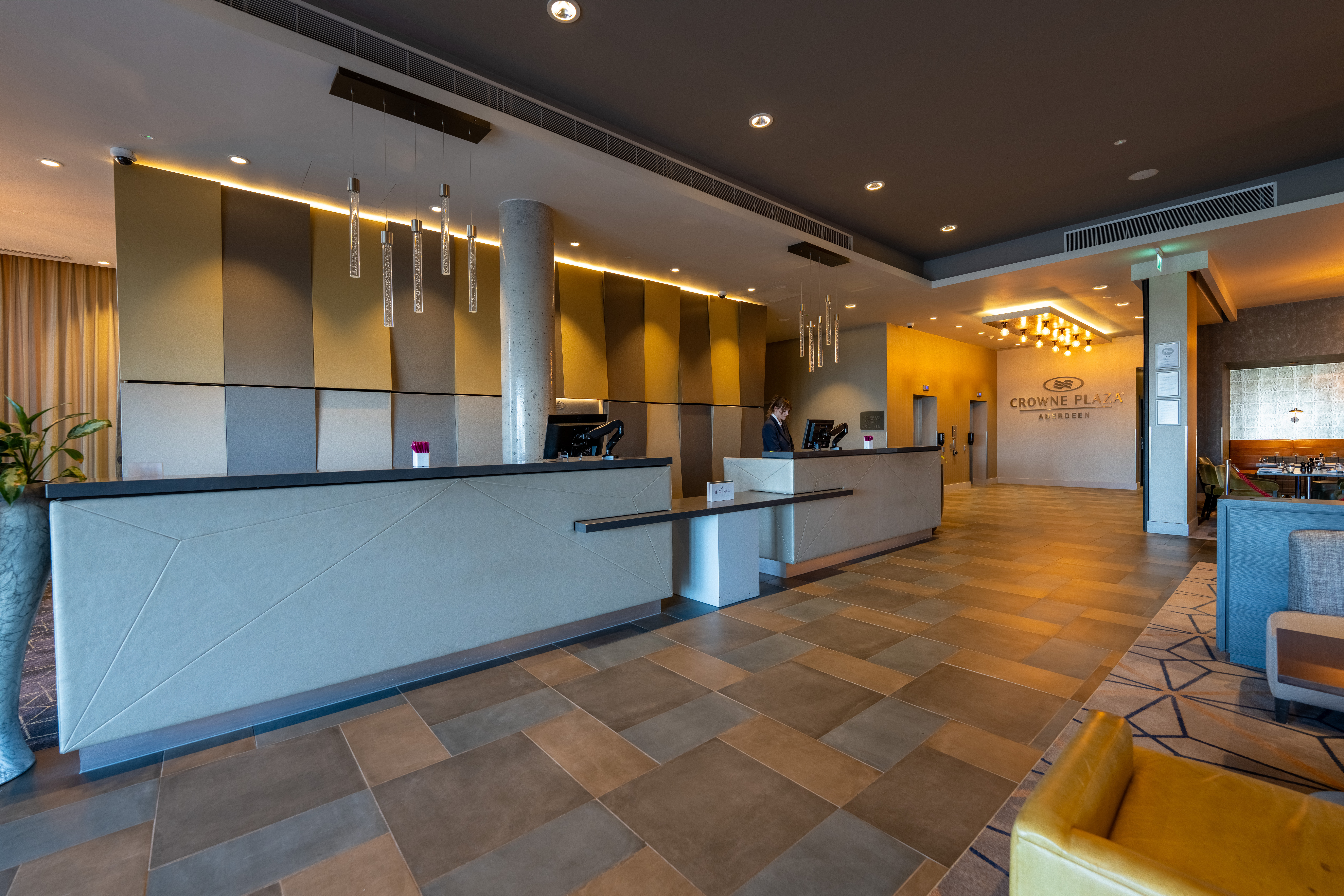 CROWNE PLAZA ABERDEEN AIRPORT 9/50