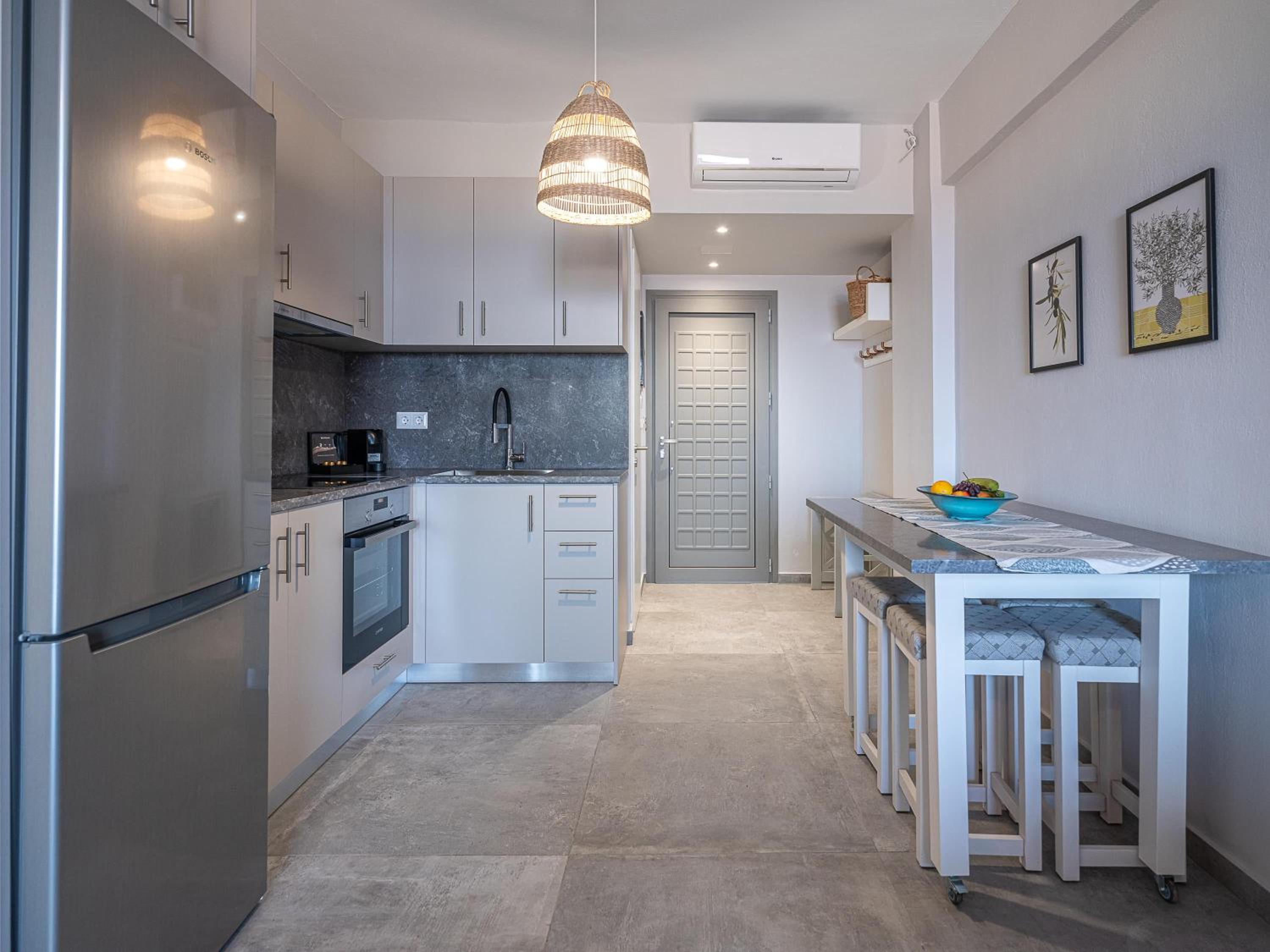 Evalia Apartments 12/45