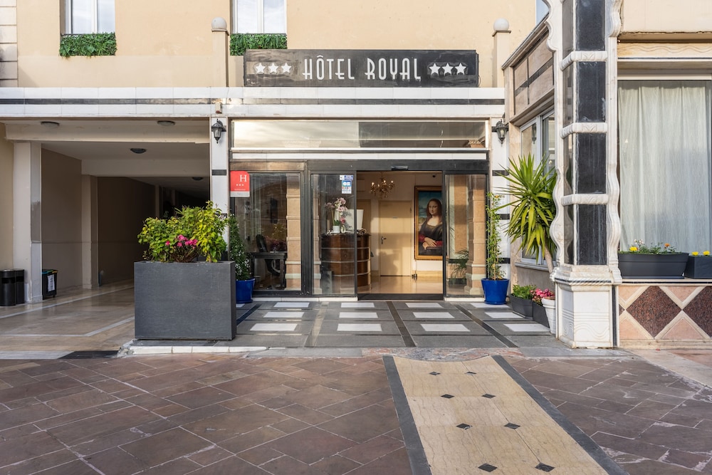 Hotel Royal Paris - Ivry 37/44