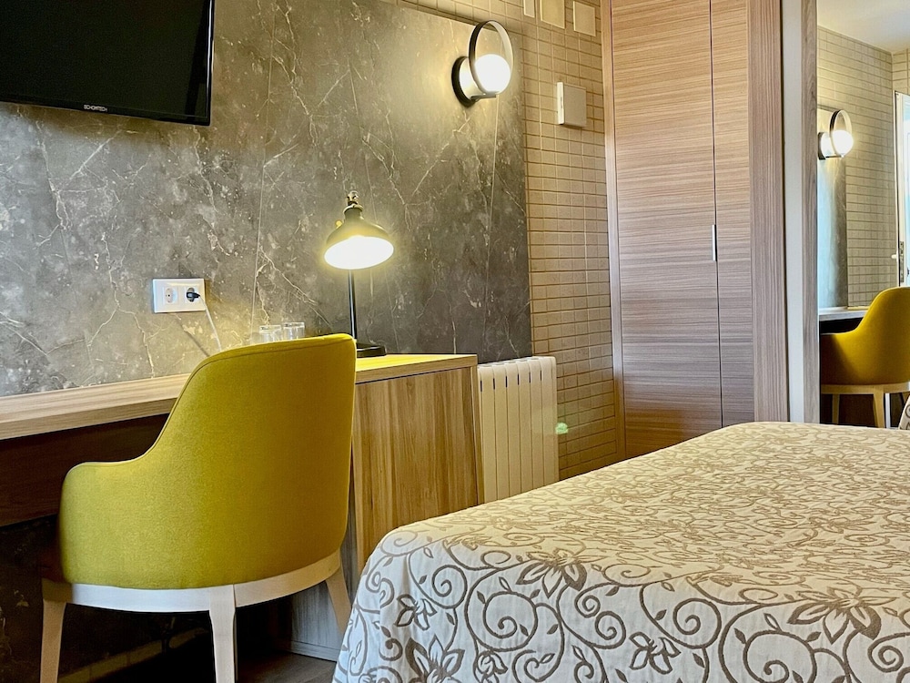 HOTEL PLAYA CANET 46/64