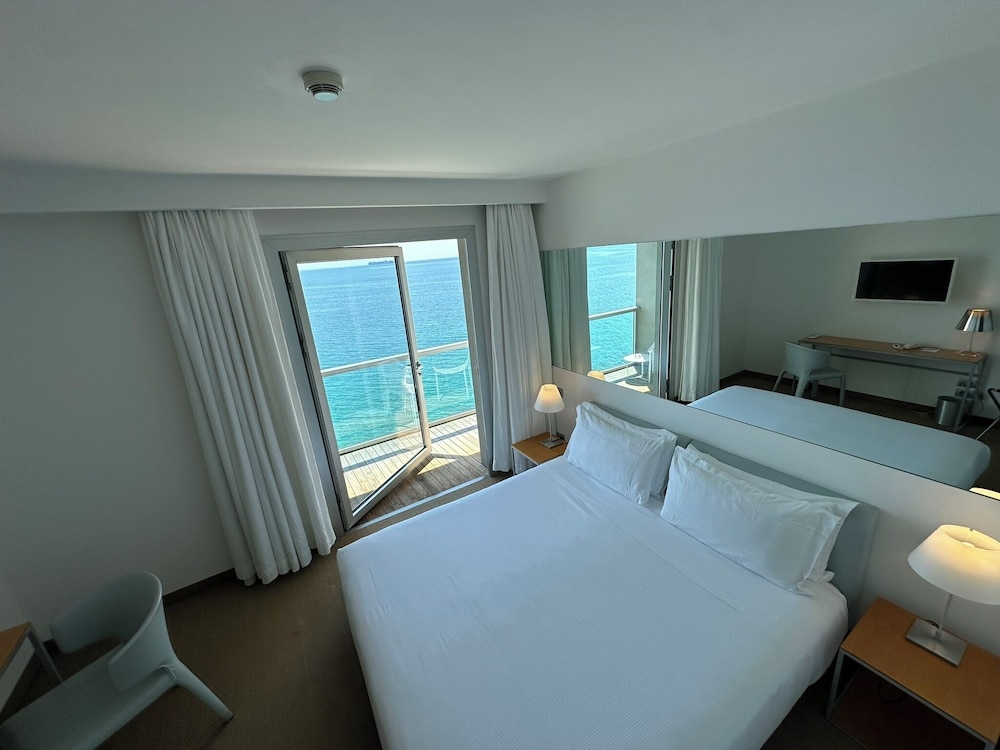 ROOM, TWIN BEDS, SEA VIEW, BALCONY