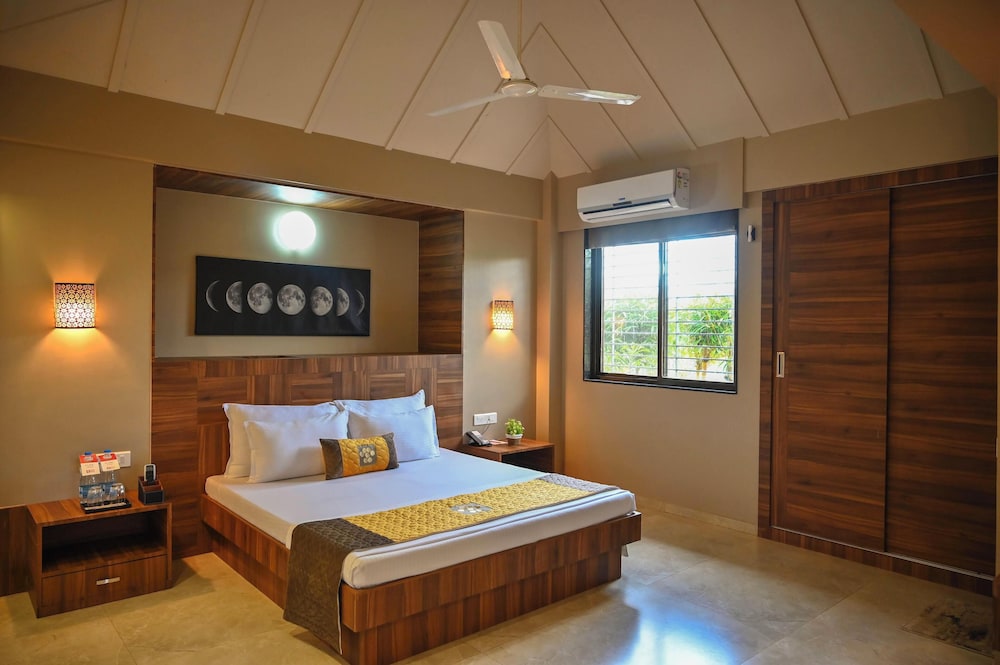 Mastiff Select Riveria Resort, Igatpuri Road, Nashik 25/61