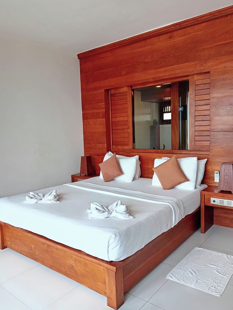 SUPERIOR, DOUBLE BED
