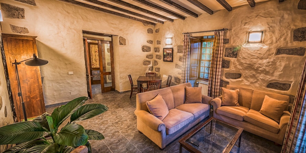 Hotel Rural LIVVO Maipez 20/50