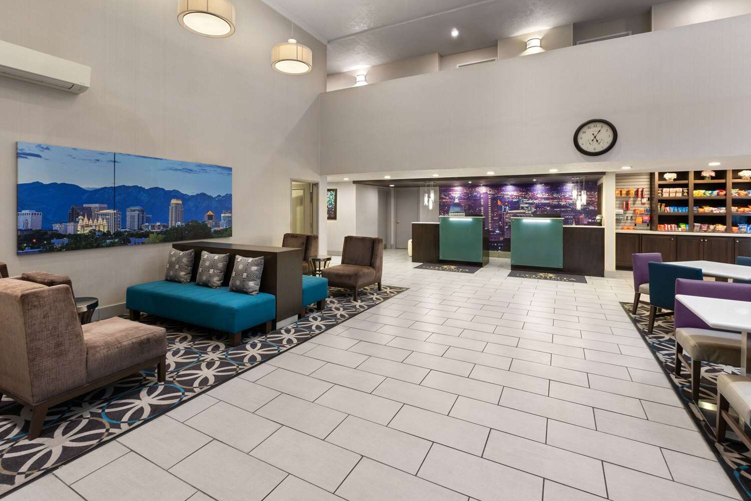 La Quinta Inn & Suites by Wyndham North Orem 11/19