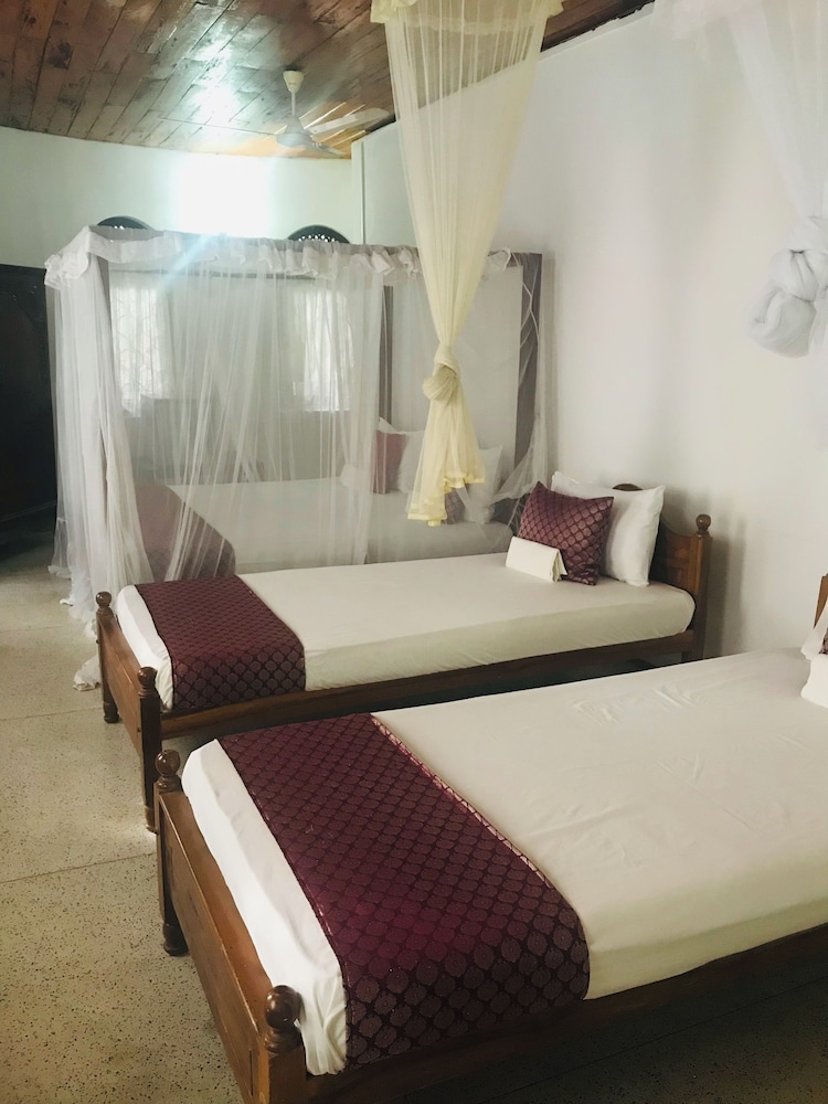 Leijay Resort 7/50