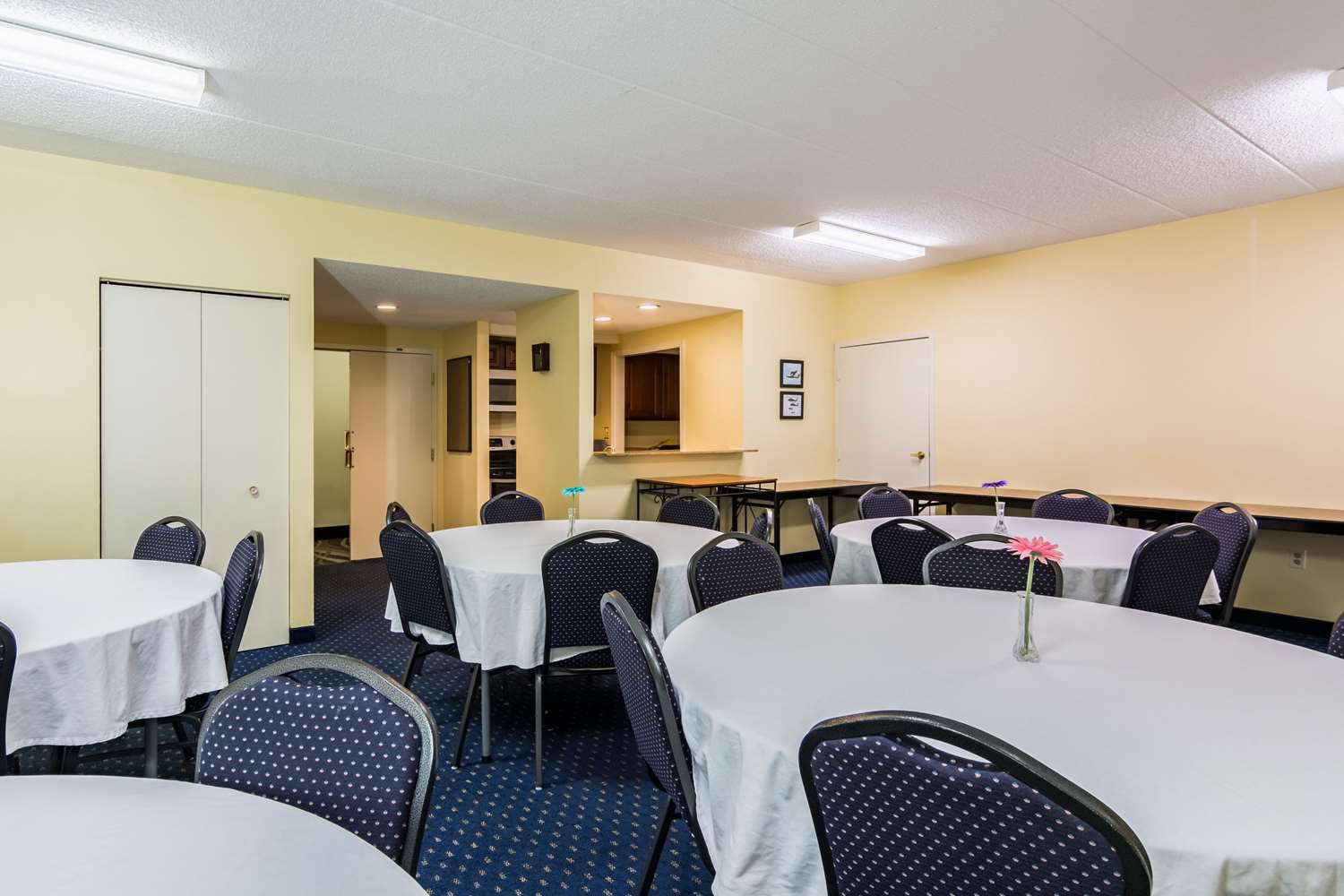 Fairfield by Marriott Inn & Suites Clinton 37/43