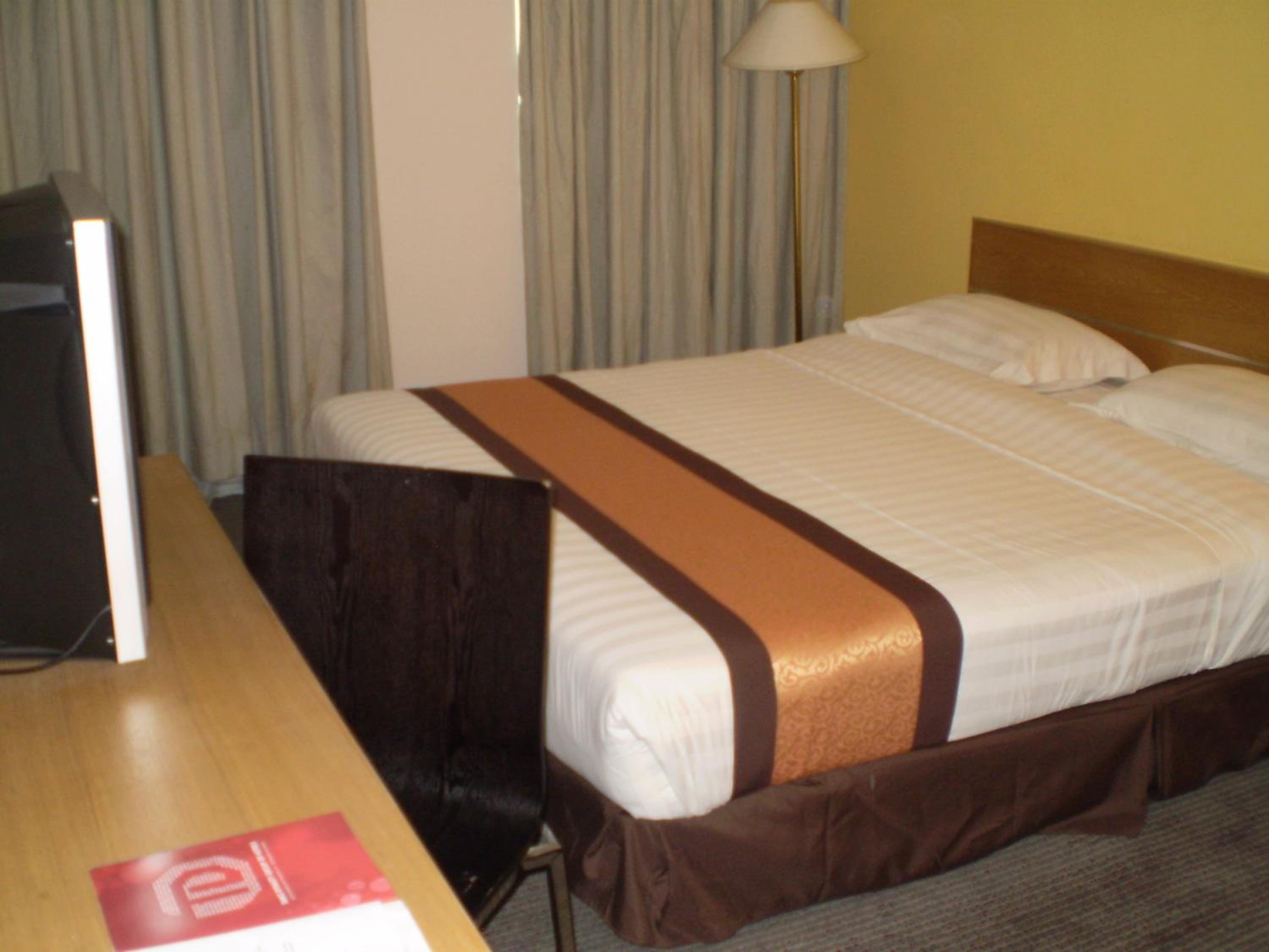 Tang Dynasty Lodge Tuaran 12/19