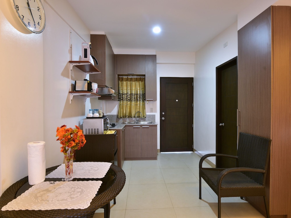 Anahaw Apartments Whitebeach 35/51