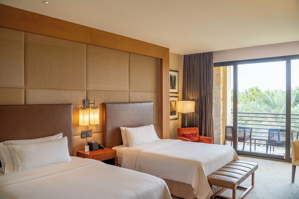 VOGO Abu Dhabi Golf Resort & Spa 17/65