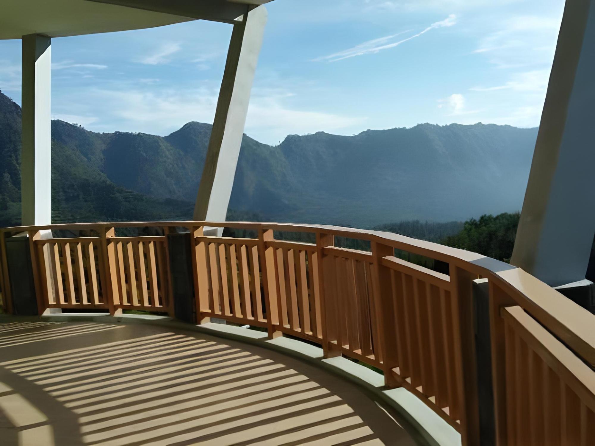 Lava View Lodge 12/19