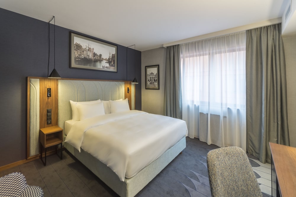 Radisson Hotel And Suites Gdansk 25/75