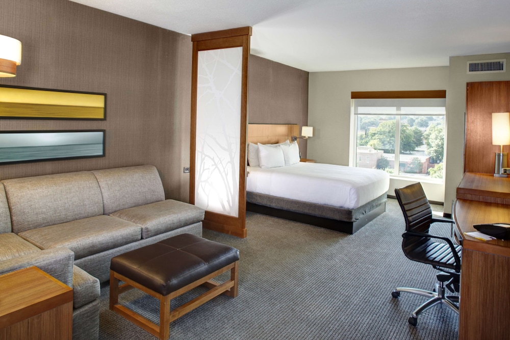 Hyatt Place Columbia Downtown the Vista 14/70