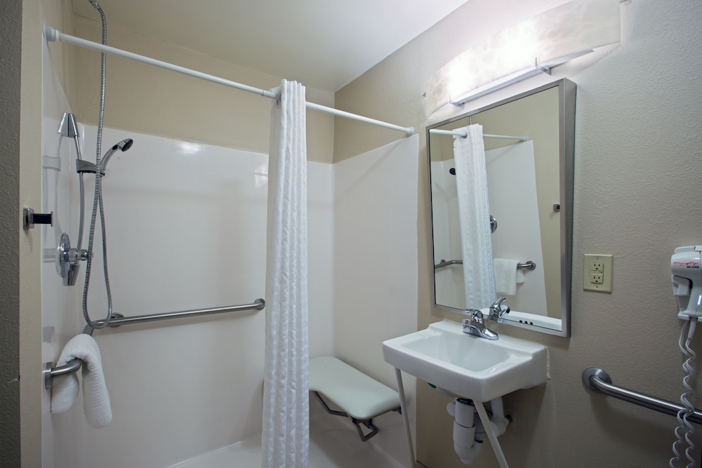 Candlewood Suites Indianapolis Northwest 18/74