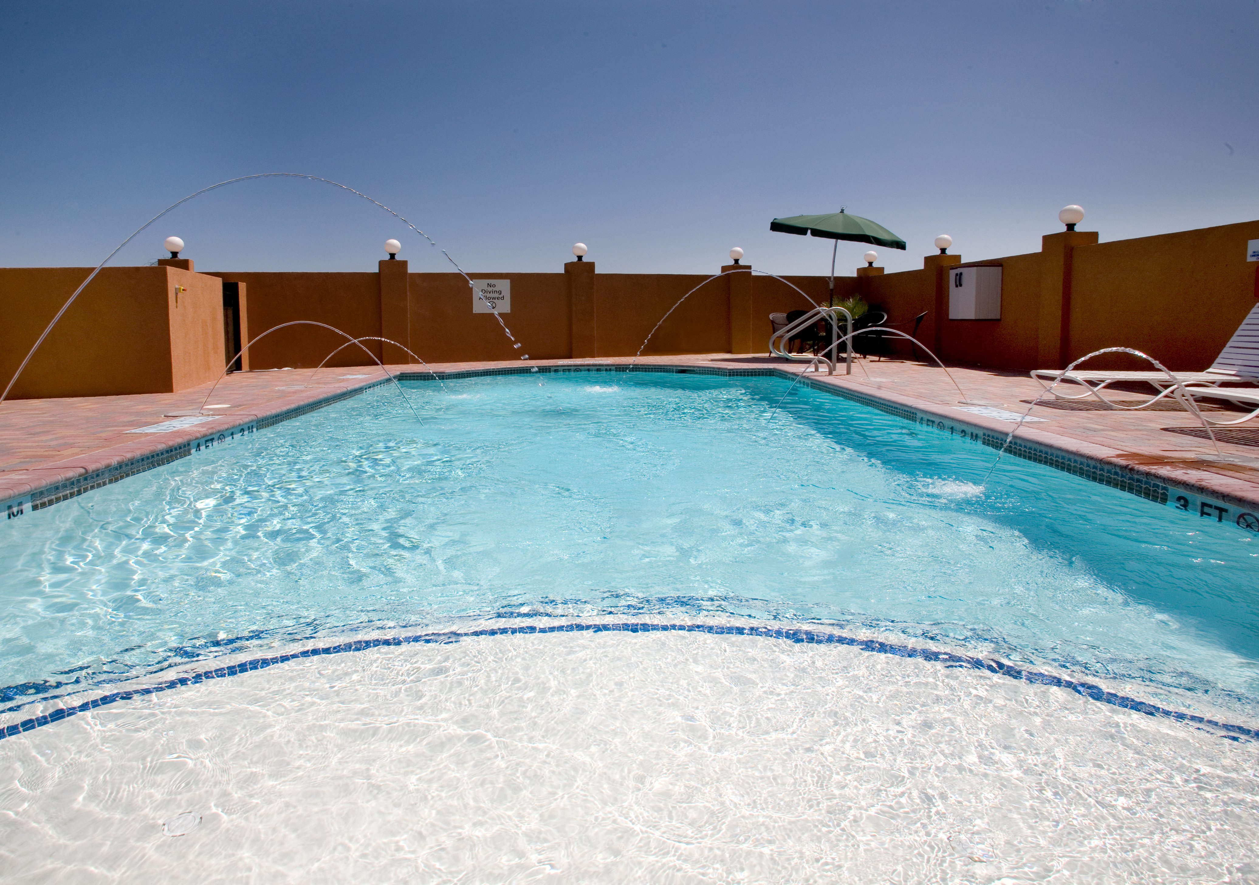 Holiday Inn Express Hotel And Suites Kingsville 30/55