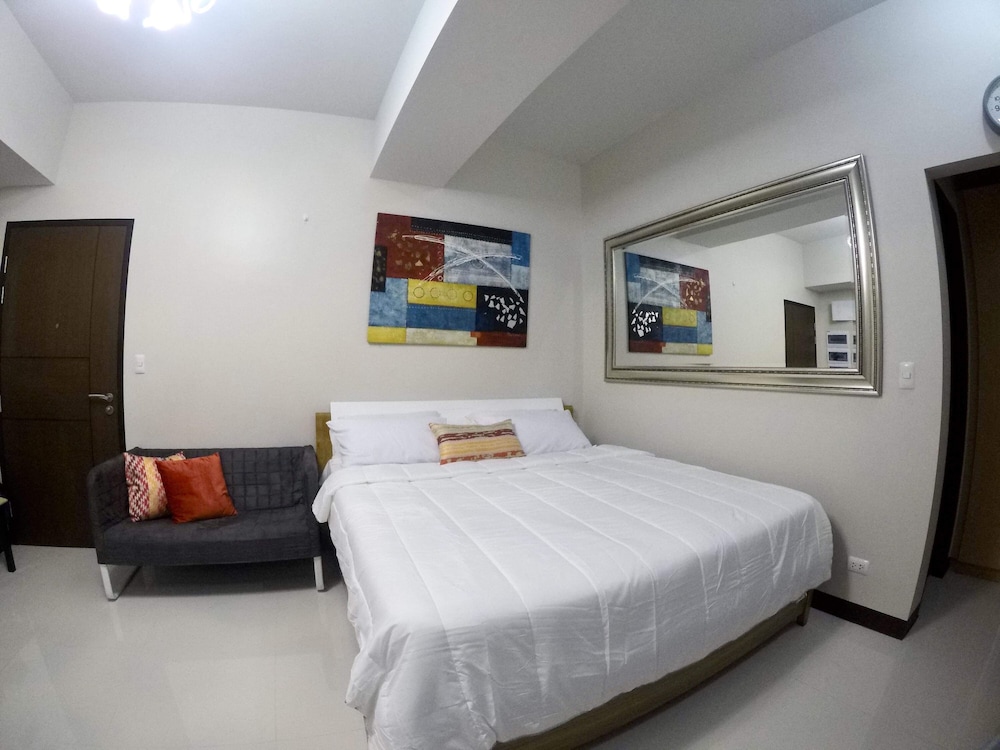 CONDO, COMFORT