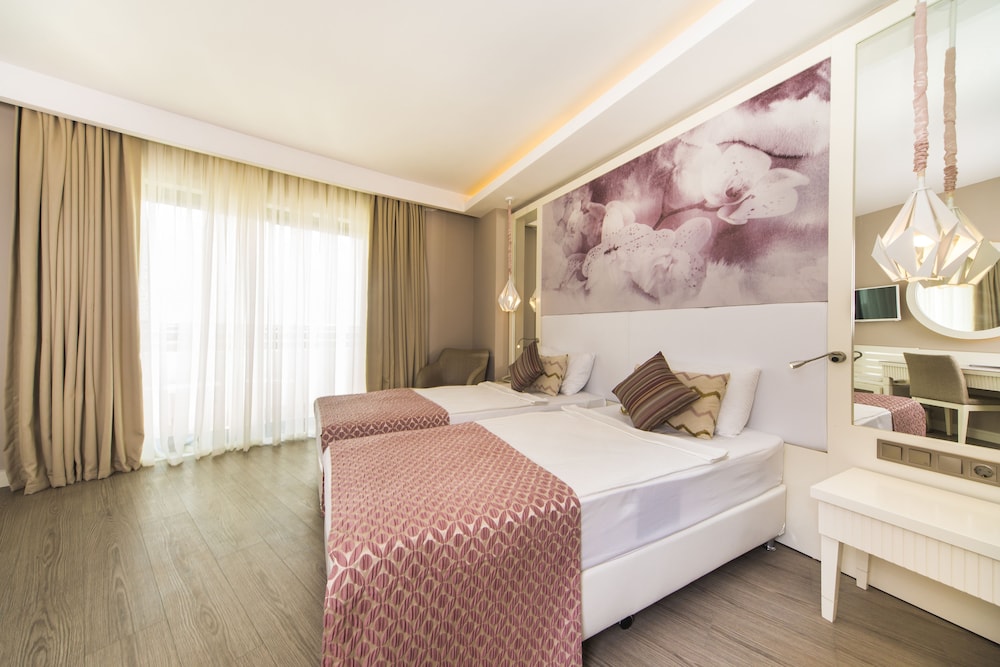 Diamond Premium Hotel Spa 8/31