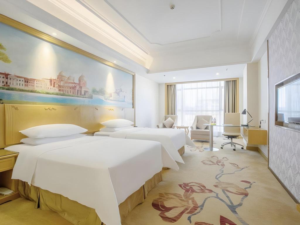 Vienna International Hotel (Zhongshan Torch Center Branch) 13/42