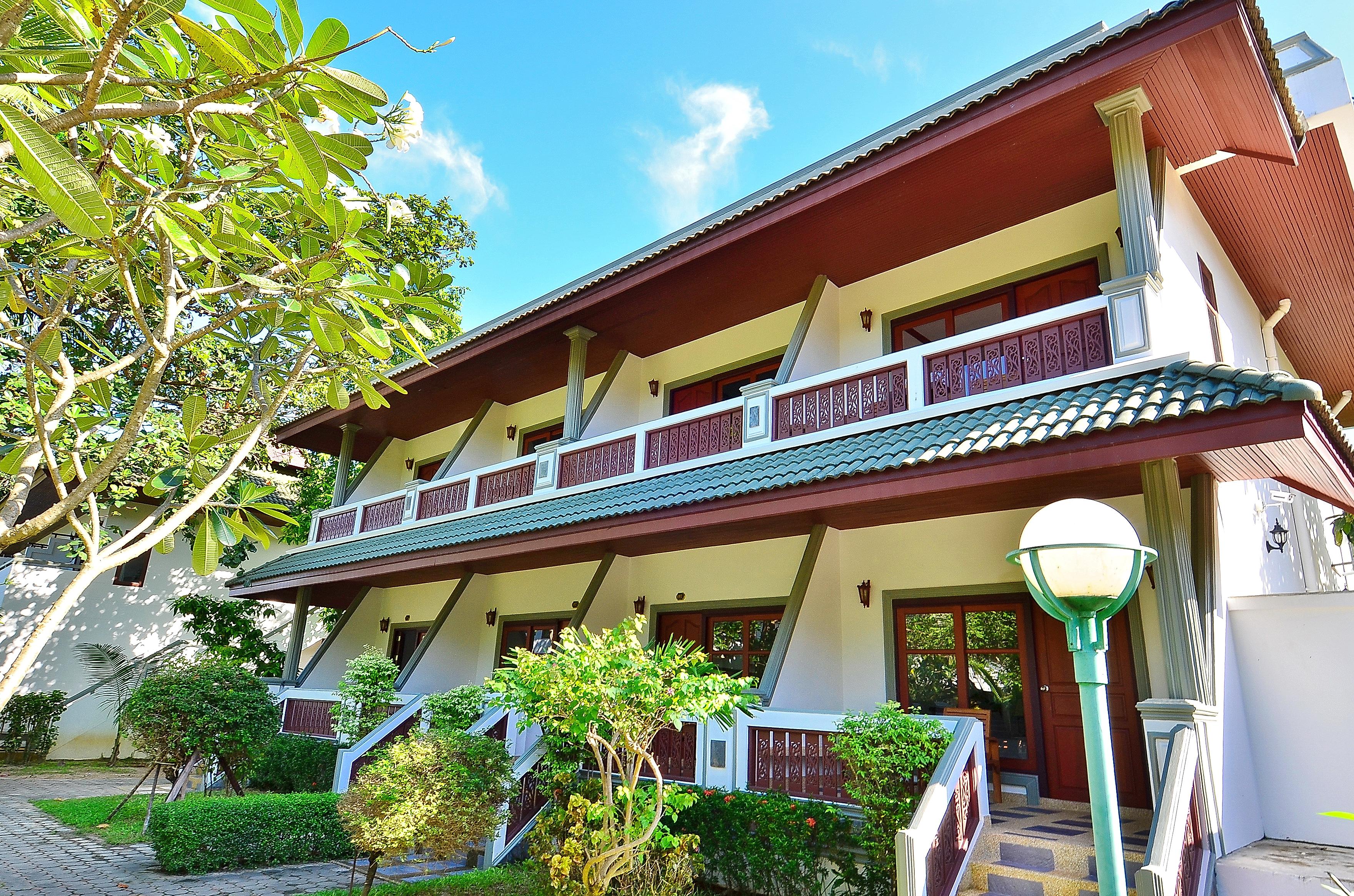 First Bungalow Beach Resort in KOH SAMUI
