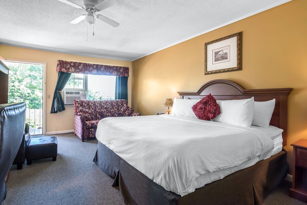 Econo Lodge Inn & Suites Tilton 7/38