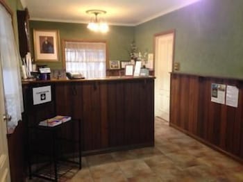 CHARLES RASP MOTOR INN AND COTTAGES 6/56