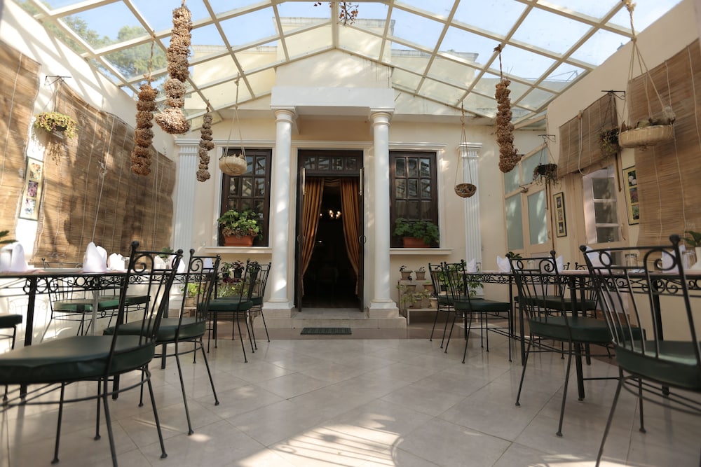 WelcomHeritage Windsor Lodge 12/16