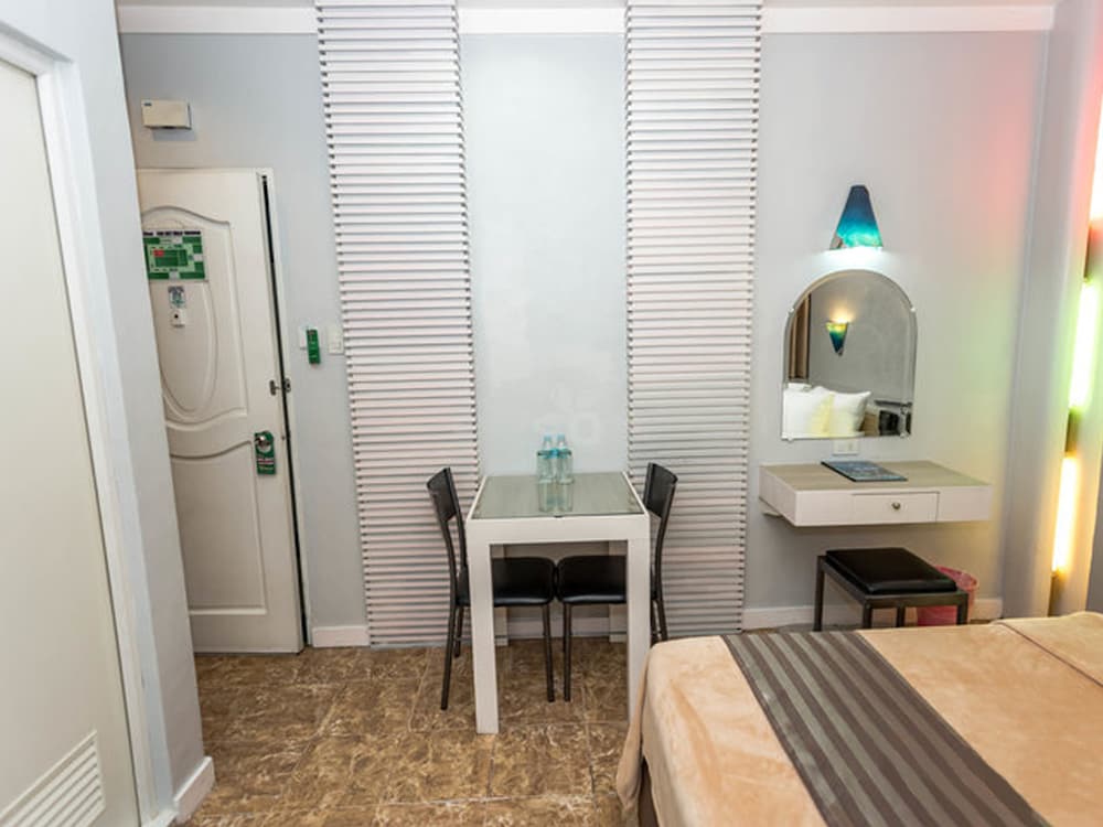 Urban Travellers Hotel Ex Shogun Suite Hotel 41/72
