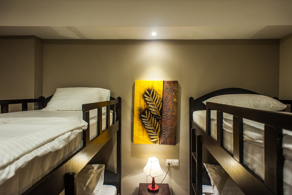Armenian Suite 30/58