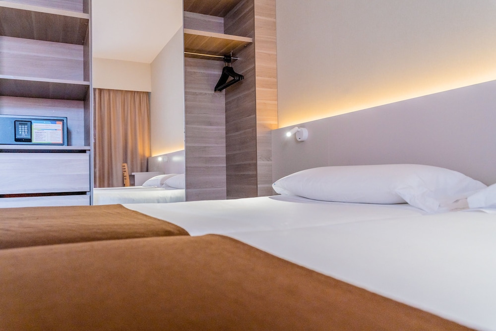 Paradise Park Fun Lifestyle Hotel 25/72