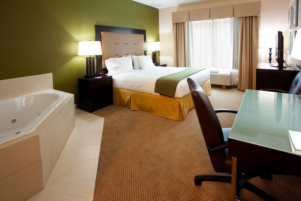 Holiday Inn Express Hotel And Suites Jacksonville Mayport Beach 24/64