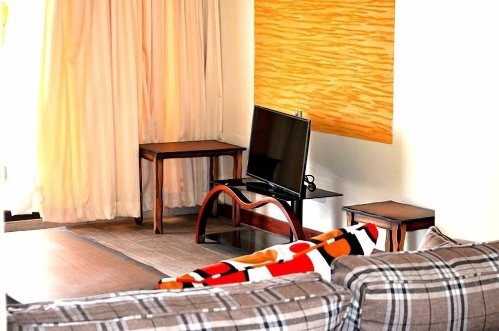 Vela Suites 31/33